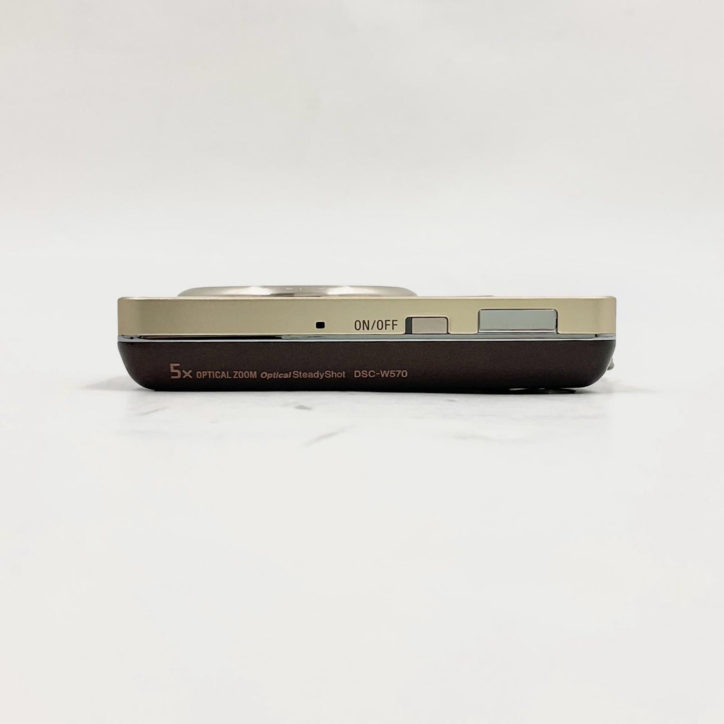 【最速発送】Sony コンパクトデジタルカメラ Cyber-shot DSC-W570 ゴールド【難有】