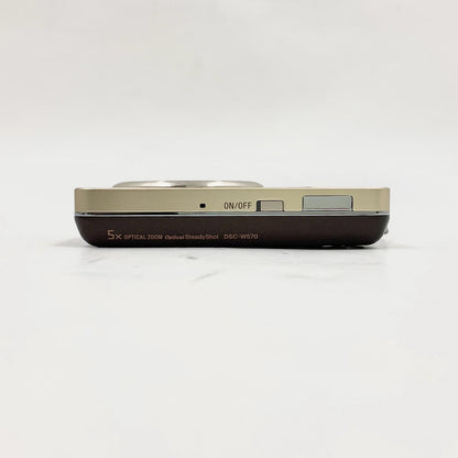 【最速発送】Sony コンパクトデジタルカメラ Cyber-shot DSC-W570 ゴールド【難有】