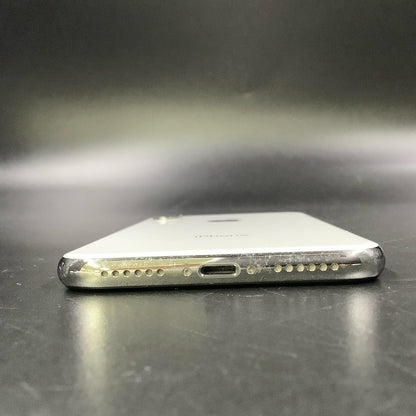 【全額返金保証】【最速発送】Apple iPhone iPhone X 64GB シルバー docomo 白ロム 動作確認済 81%