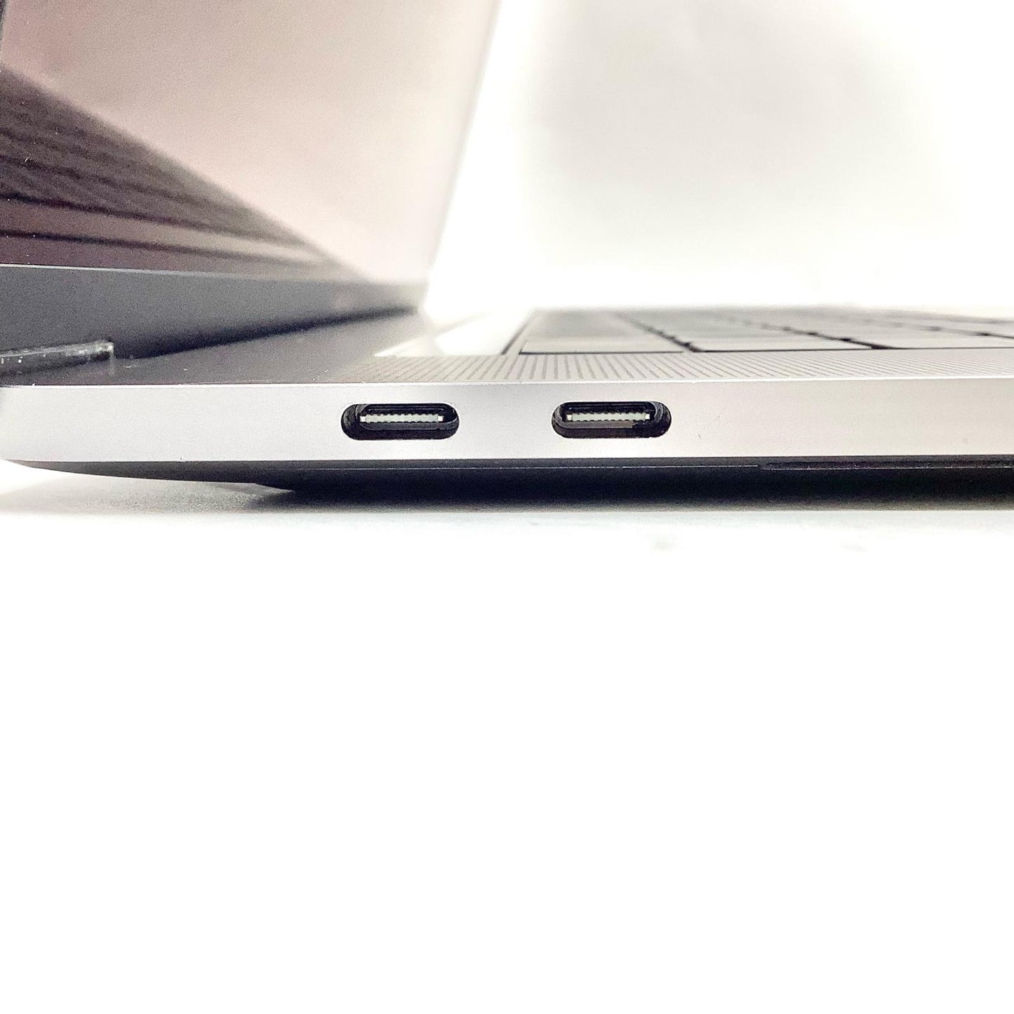 【全額返金保証】【最速発送】Apple MacBook Pro 15インチ 2018 Intel Core i7 16GB SSD 512GB スペースグレイ 80.7% 動作確認済