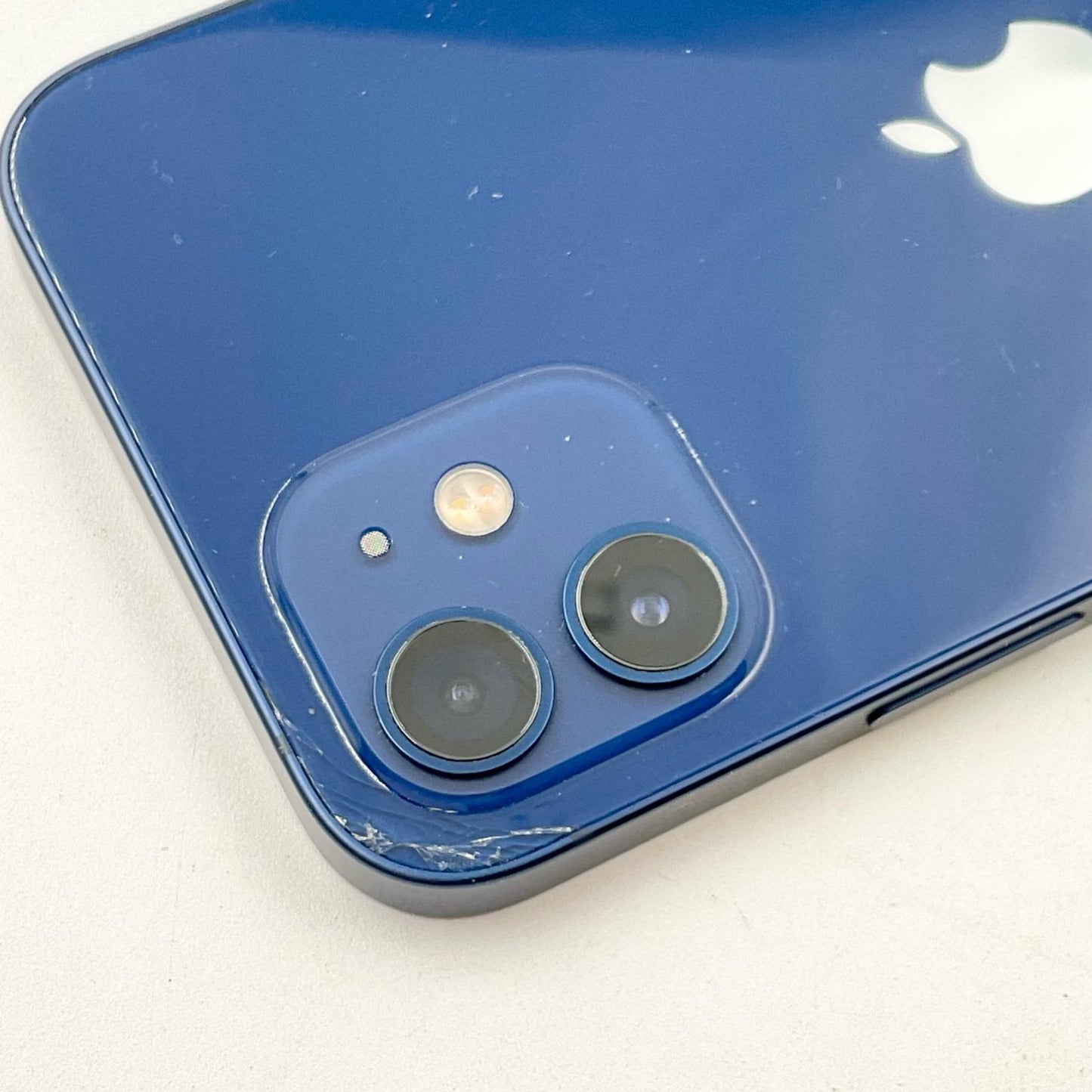 【最速発送】Apple iPhone iPhone 12 64GB ブルー au 白ロム【難有】 79%