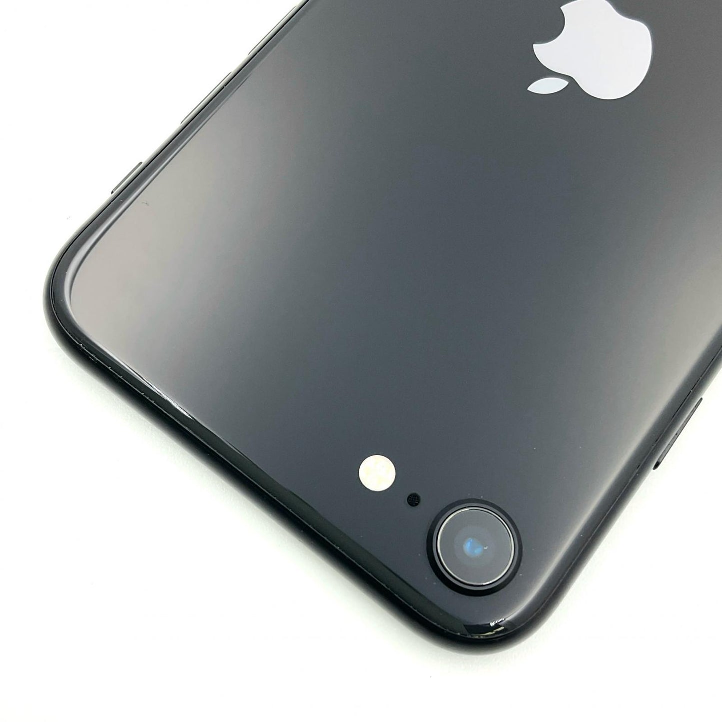 【全額返金保証】【最速発送】Apple iPhone iPhone SE（第2世代） 64GB ブラック Softbank 白ロム 動作確認済 82%