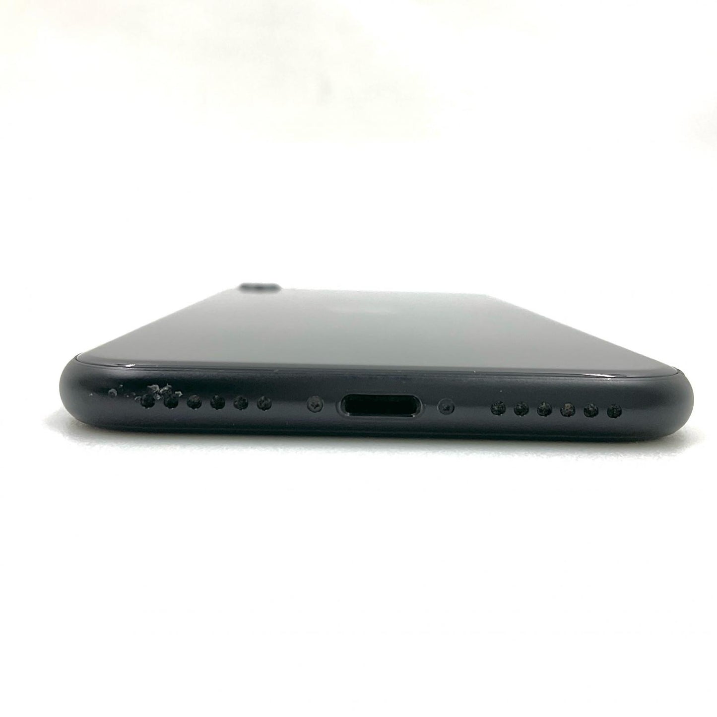 【全額返金保証】【最速発送】Apple iPhone iPhone SE（第2世代） 64GB ブラック Softbank 白ロム 動作確認済 82%