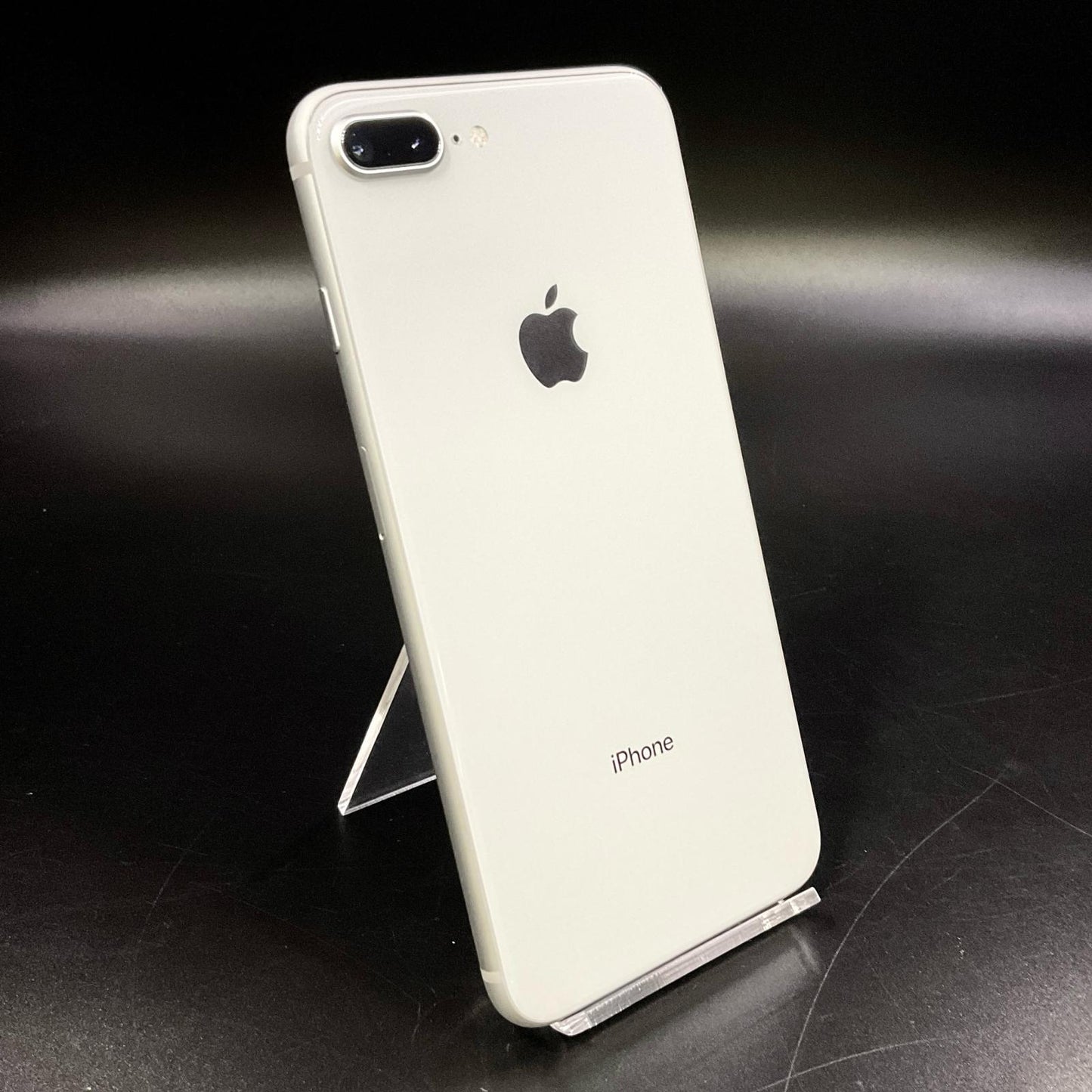 【全額返金保証】【最速発送】Apple iPhone iPhone 8 Plus 64GB シルバー au 白ロム 動作確認済 76%