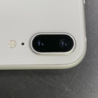 【全額返金保証】【最速発送】Apple iPhone iPhone 8 Plus 64GB シルバー au 白ロム 動作確認済 76%