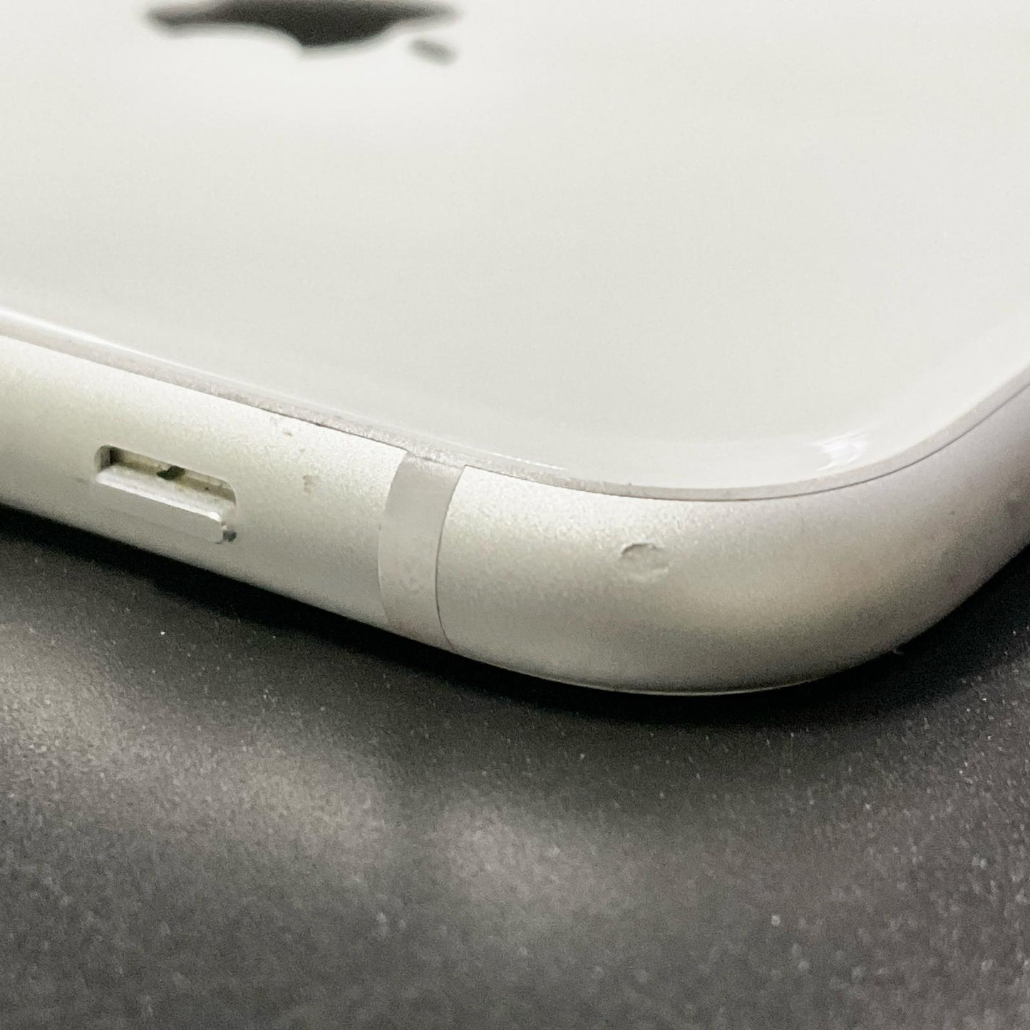 【全額返金保証】【最速発送】Apple iPhone iPhone 8 Plus 64GB シルバー au 白ロム 動作確認済 70%