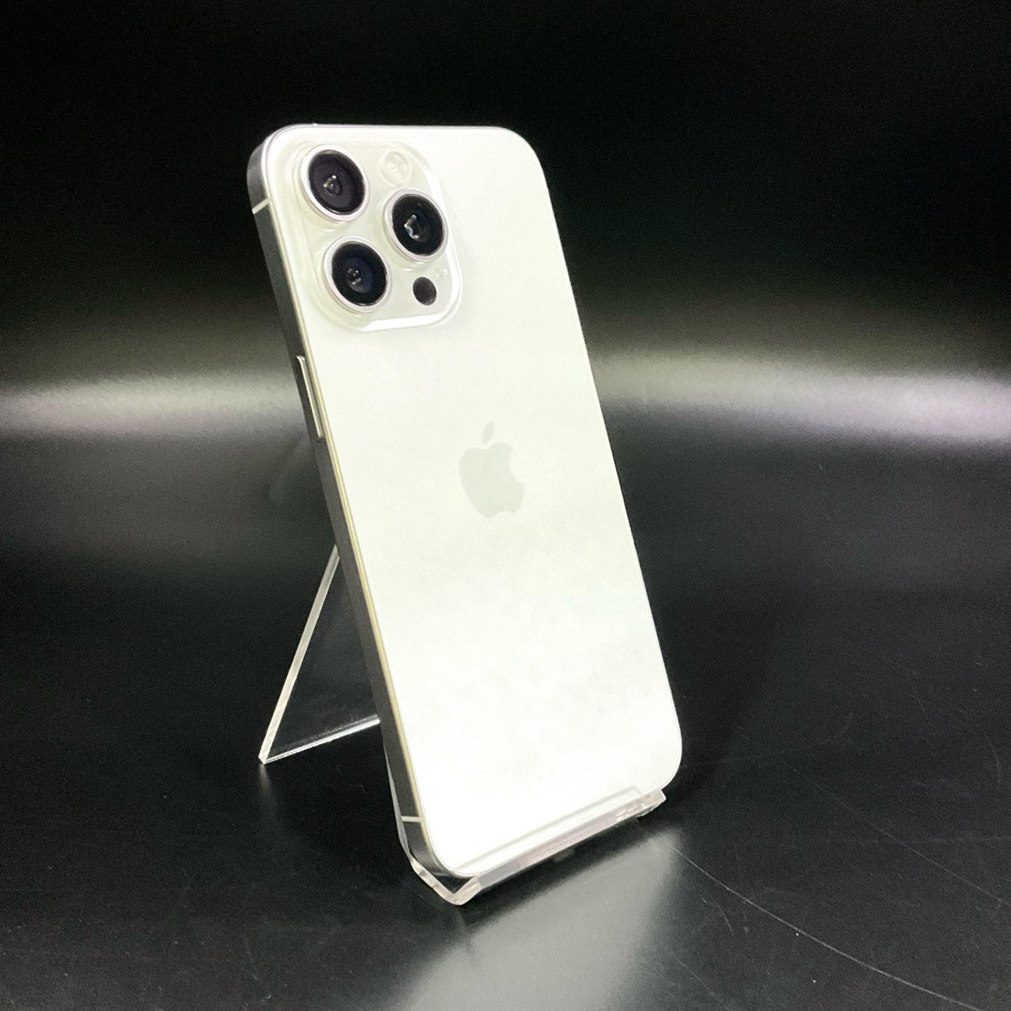 【全額返金保証】【最速発送】Apple iPhone iPhone 15 Pro Max 256GB ホワイトチタニウム SIMフリー 白ロム 美品 動作確認済 85%