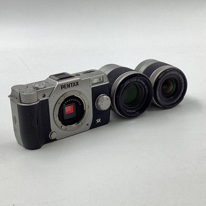 【全額返金保証】【最速発送】PENTAX デジタル一眼 PENTAX Q10 ダブルズームキット [シルバー] シルバー 動作確認済