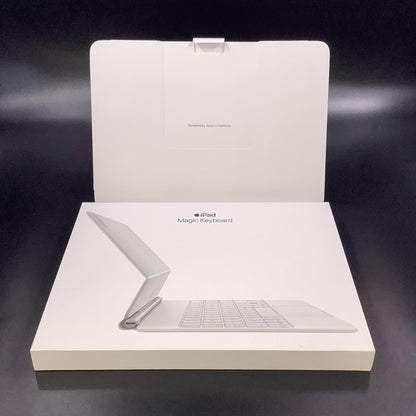【全額返金保証】【最速発送】Apple iPad Magic Keyboard MJQJ3E/A 動作確認済