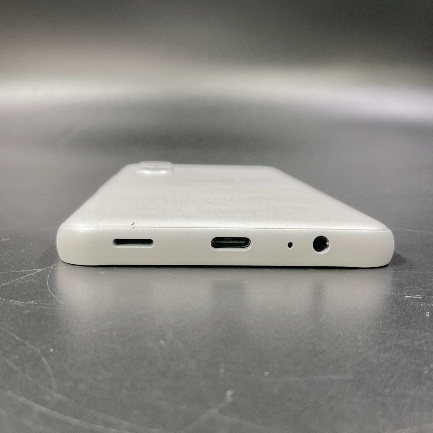 【全額返金保証】【最速発送】富士通 arrows We2 64GB ミストホワイト Softbank A402FC 白ロム 動作確認済