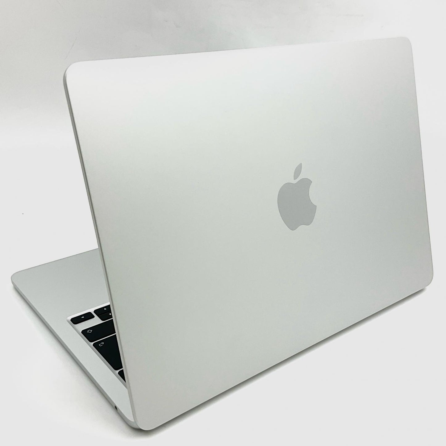 【全額返金保証】【最速発送】Apple MacBook Air 13.6インチ 2022 Apple M2 16GB SSD 1TB シルバー 100% 超美品 動作確認済
