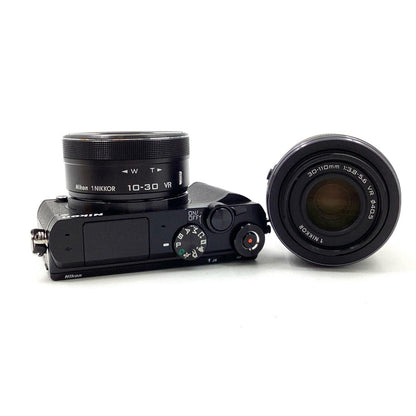 【全額返金保証】【最速発送】Nikon デジタル一眼 Nikon 1 J5 ダブルレンズキット ブラック 美品 動作確認済