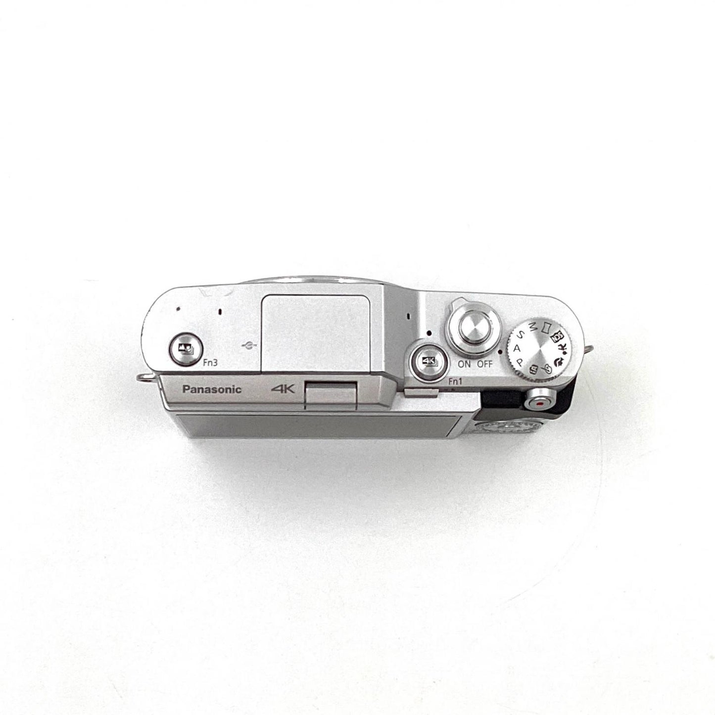 【全額返金保証】【最速発送】Panasonic デジタル一眼 LUMIX DC-GF9 [シルバー] 動作確認済