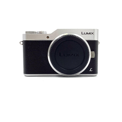 【全額返金保証】【最速発送】Panasonic デジタル一眼 LUMIX DC-GF9 [シルバー] 動作確認済