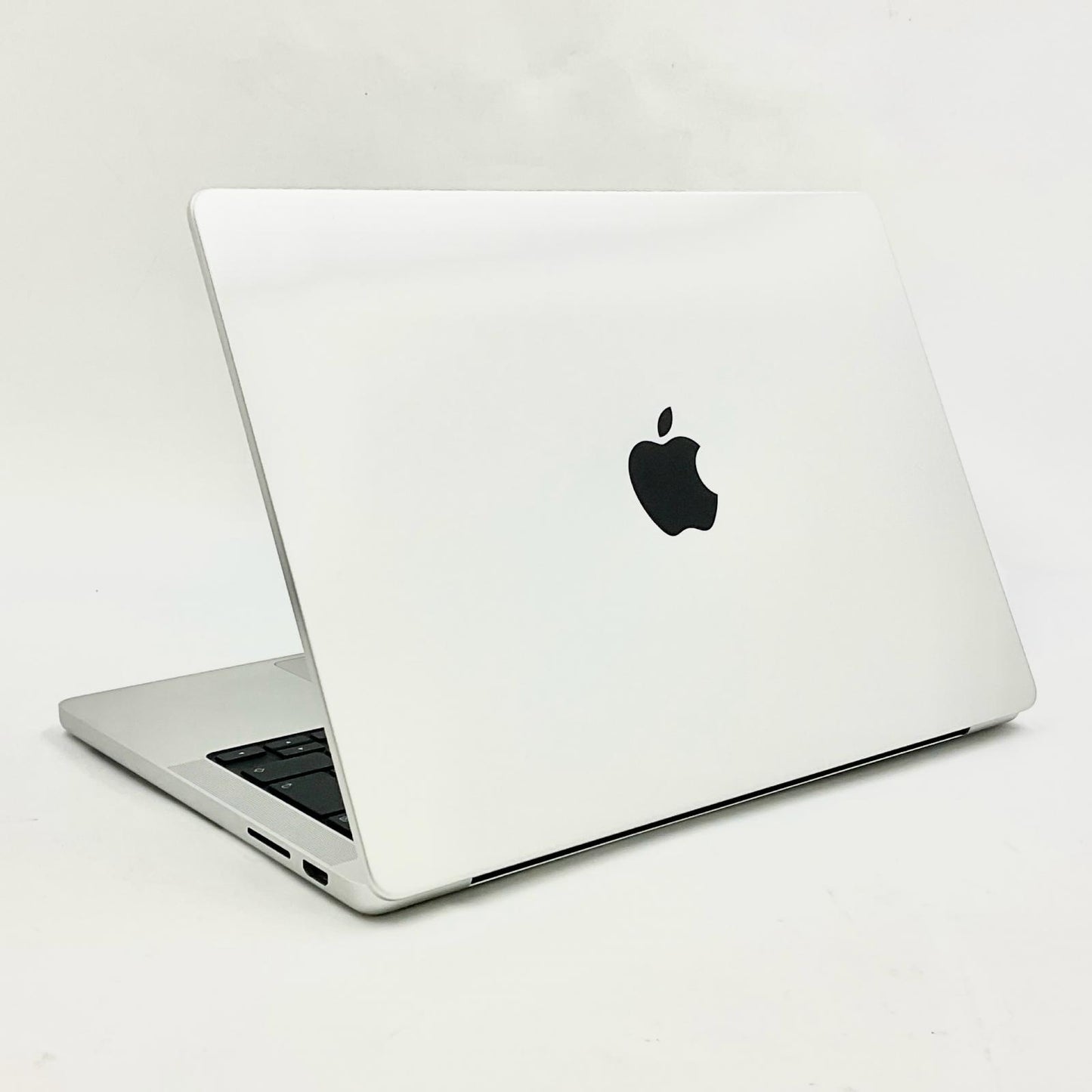 【全額返金保証】【最速発送】Apple MacBook Pro 14インチ 2023 Apple M3 16GB SSD 512GB シルバー 98% 美品 動作確認済
