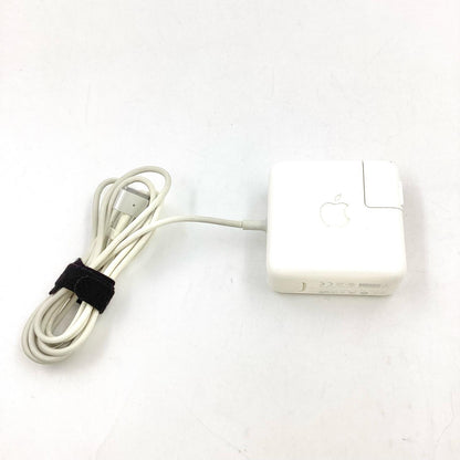 【全額返金保証】【最速発送】Apple MacBook Air 13インチ 2015 1.6 GHz Intel Core i5 4GB SSD 128GB シルバー 動作確認済