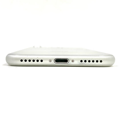 【全額返金保証】【最速発送】Apple iPhone iPhone 7 32GB シルバー au SIMフリー 白ロム 美品 動作確認済 86%