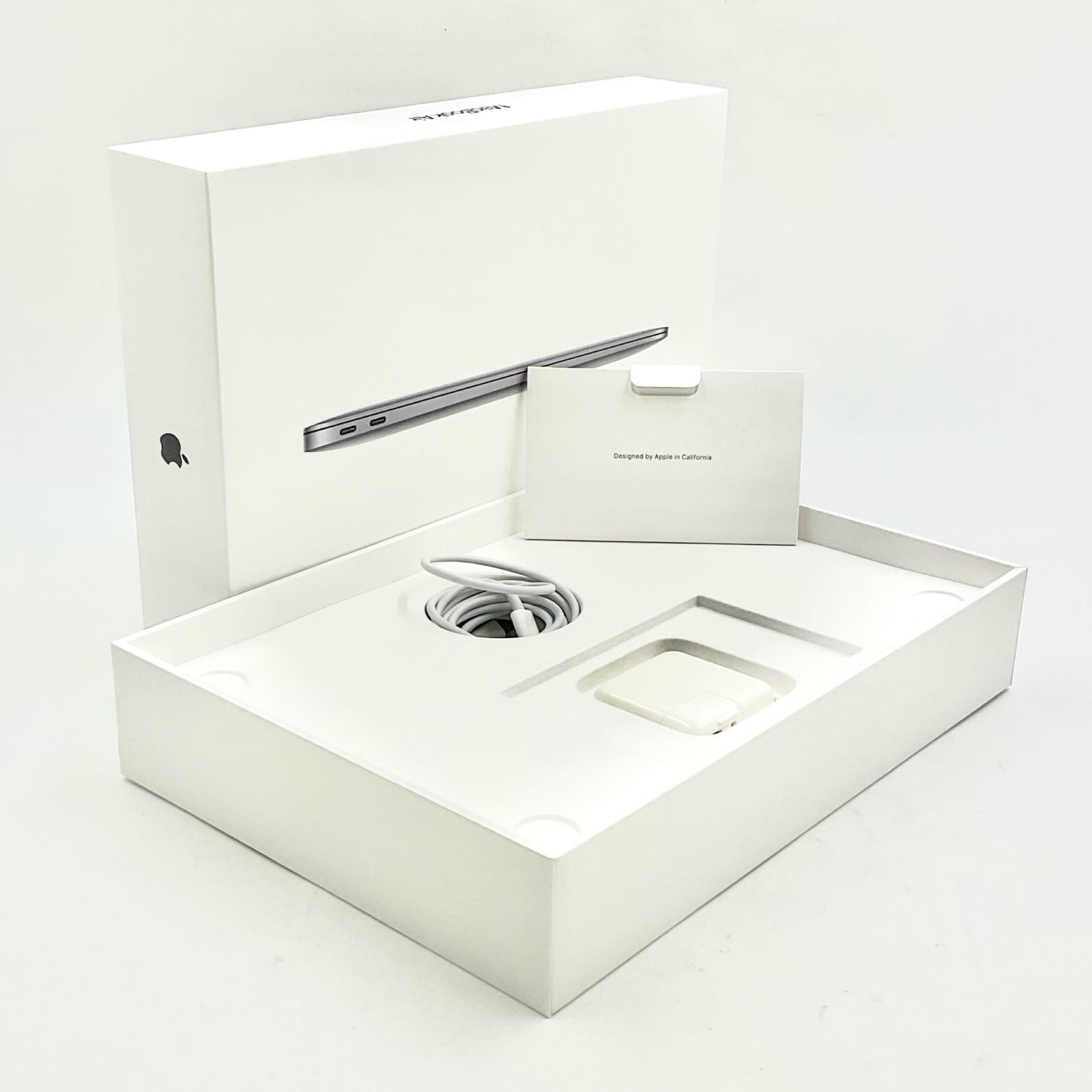 【最速発送】Apple MacBook Air 13インチ 2020 M1 8GB SSD 512GB スペースグレイ 84%【難有】