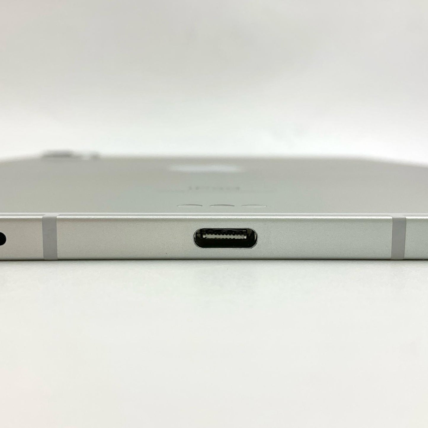 【全額返金保証】【最速発送】Apple iPad Pro 11インチ 第3世代 256GB シルバー WiFi+Cellular SIMフリー 白ロム 美品 動作確認済