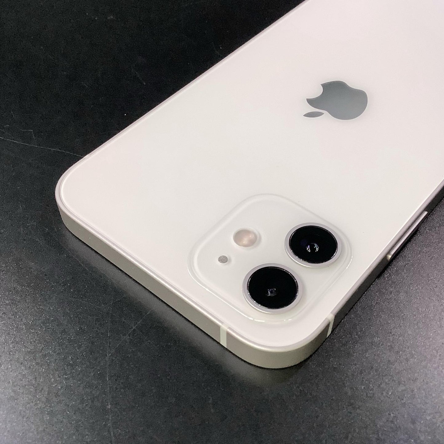 【全額返金保証】【最速発送】Apple iPhone iPhone 12 64GB ホワイト 白ロム 超美品 動作確認済 100%
