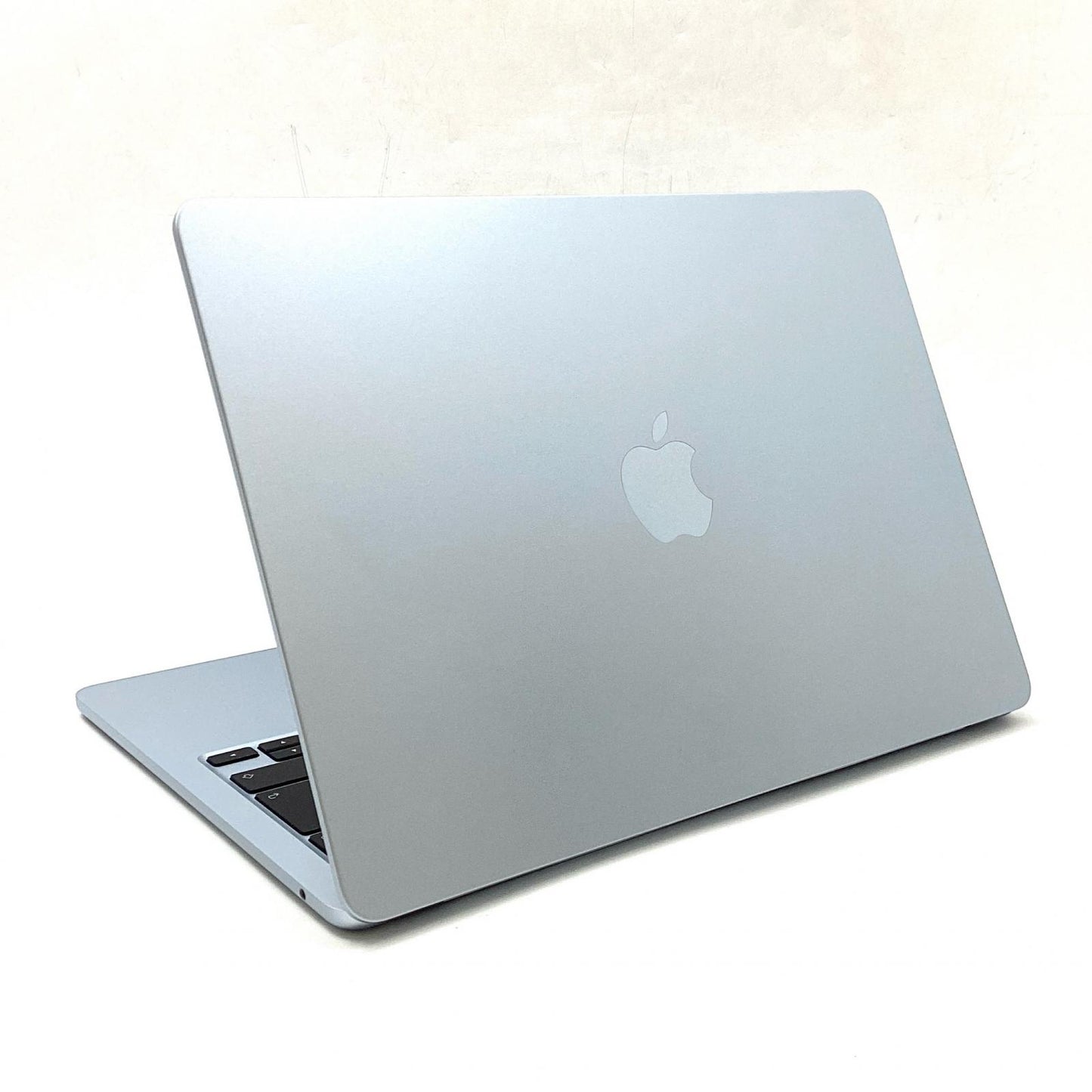 【全額返金保証】【最速発送】Apple MacBook Air 13インチ 2025 Apple M4 16GB SSD 256GB シルバー 100% 超美品 動作確認済