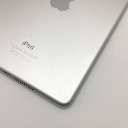 【全額返金保証】【最速発送】Apple iPad mini 7.9インチ 第4世代 16GB シルバー Wi-Fi 動作確認済