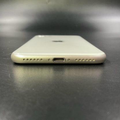 【全額返金保証】【最速発送】Apple iPhone iPhone SE（第3世代） 64GB スターライト docomo 白ロム 動作確認済 81%