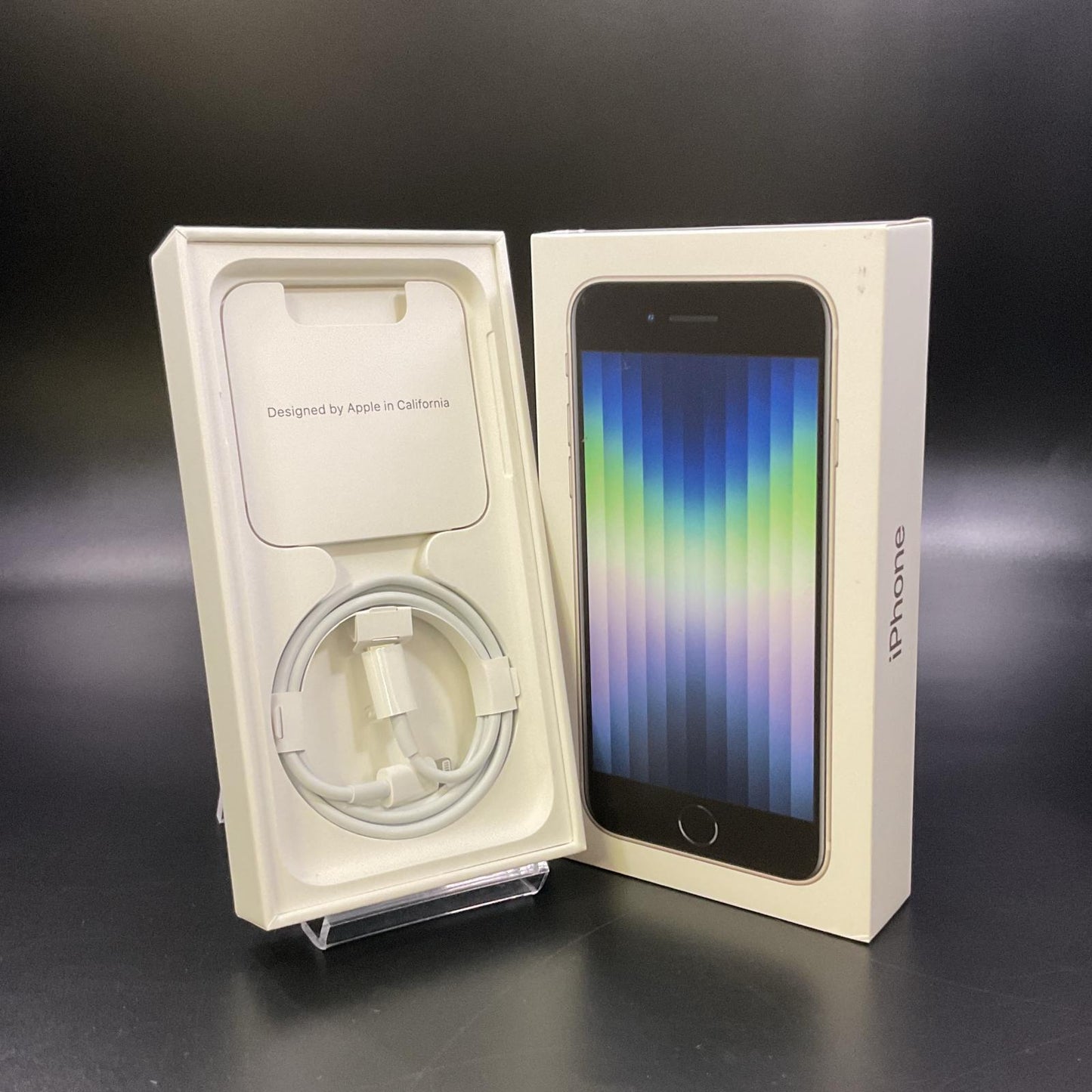 【全額返金保証】【最速発送】Apple iPhone iPhone SE（第3世代） 64GB スターライト docomo 白ロム 動作確認済 81%