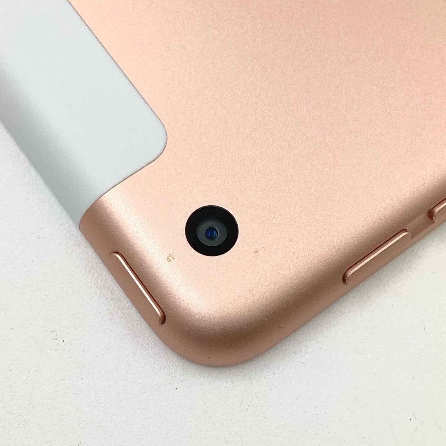 【全額返金保証】【最速発送】Apple iPad iPad 10.2インチ 第7世代 128GB ゴールド WiFi+Cellular Softbank 白ロム 動作確認済