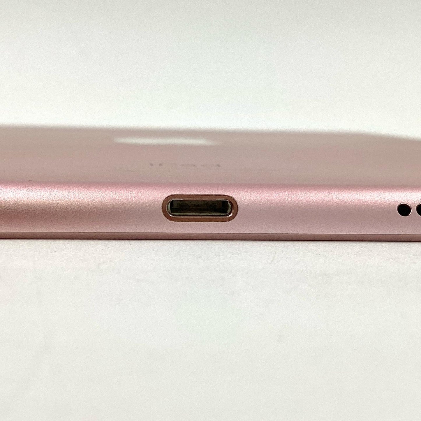 【最速発送】Apple iPad iPad Pro 9.7インチ 256GB ローズゴールド WiFi+Cellular docomo 白ロム【難有】