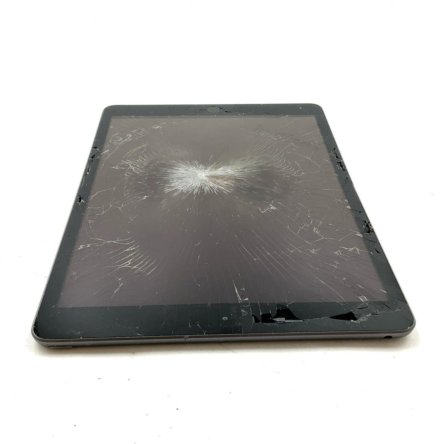 【最速発送】Apple iPad iPad 10.2インチ 第7世代 32GB スペースグレイ Wi-Fi【難有】