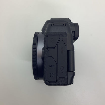 【全額返金保証】【最速発送】Canon デジタル一眼 EOS R8 ボディ ブラック 超美品 動作確認済