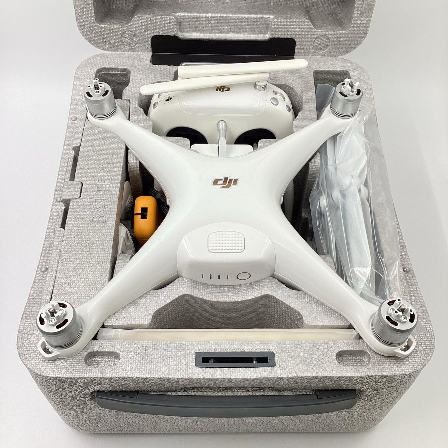【全額返金保証】【最速発送】DJI Phantom 4 Pro V2.0 美品 動作確認済
