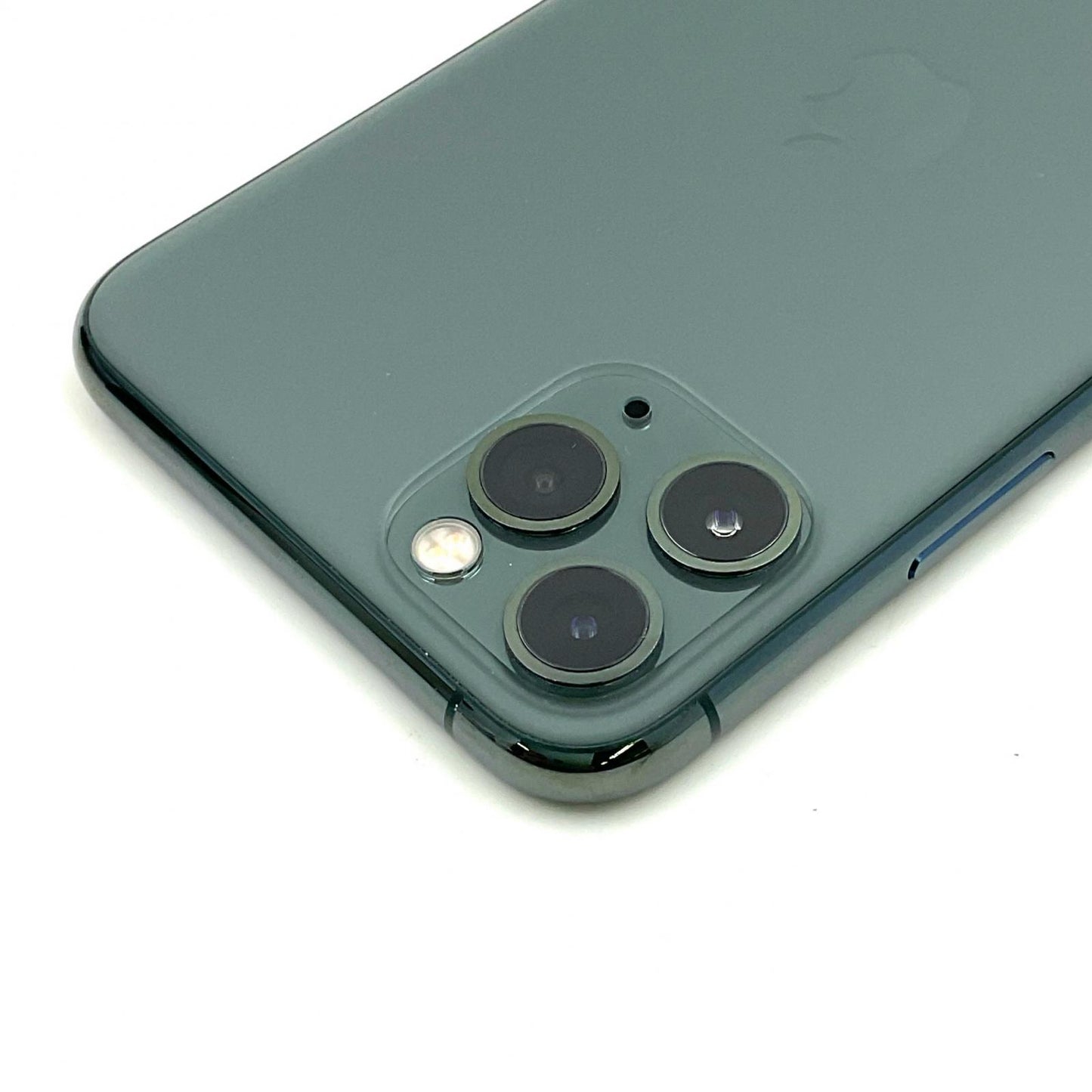 【全額返金保証】【最速発送】Apple iPhone iPhone 11 Pro 64GB ミッドナイトグリーン docomo 白ロム 動作確認済 77%