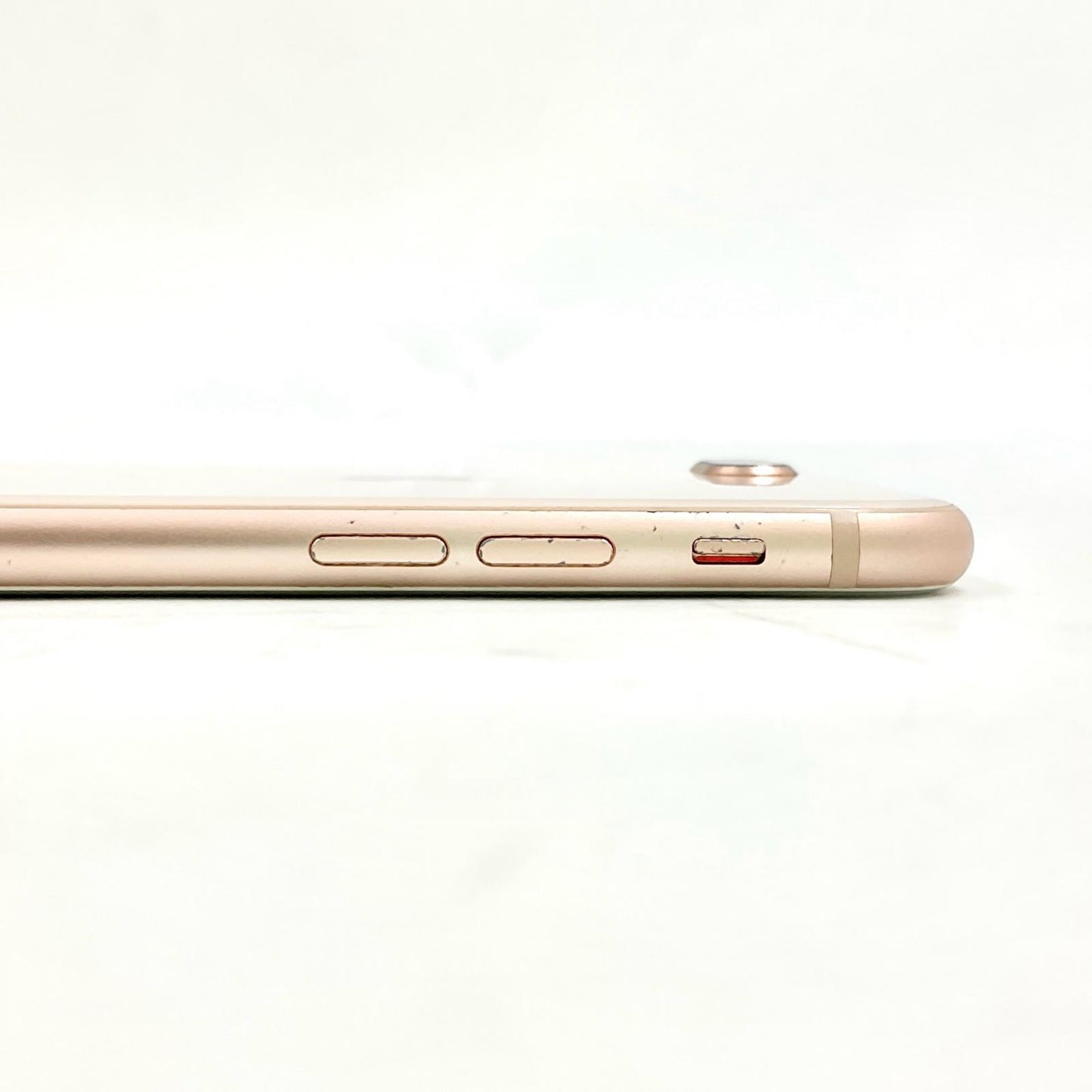 【全額返金保証】【最速発送】Apple iPhone iPhone 8 Plus 256GB ゴールド docomo 白ロム 動作確認済 71%