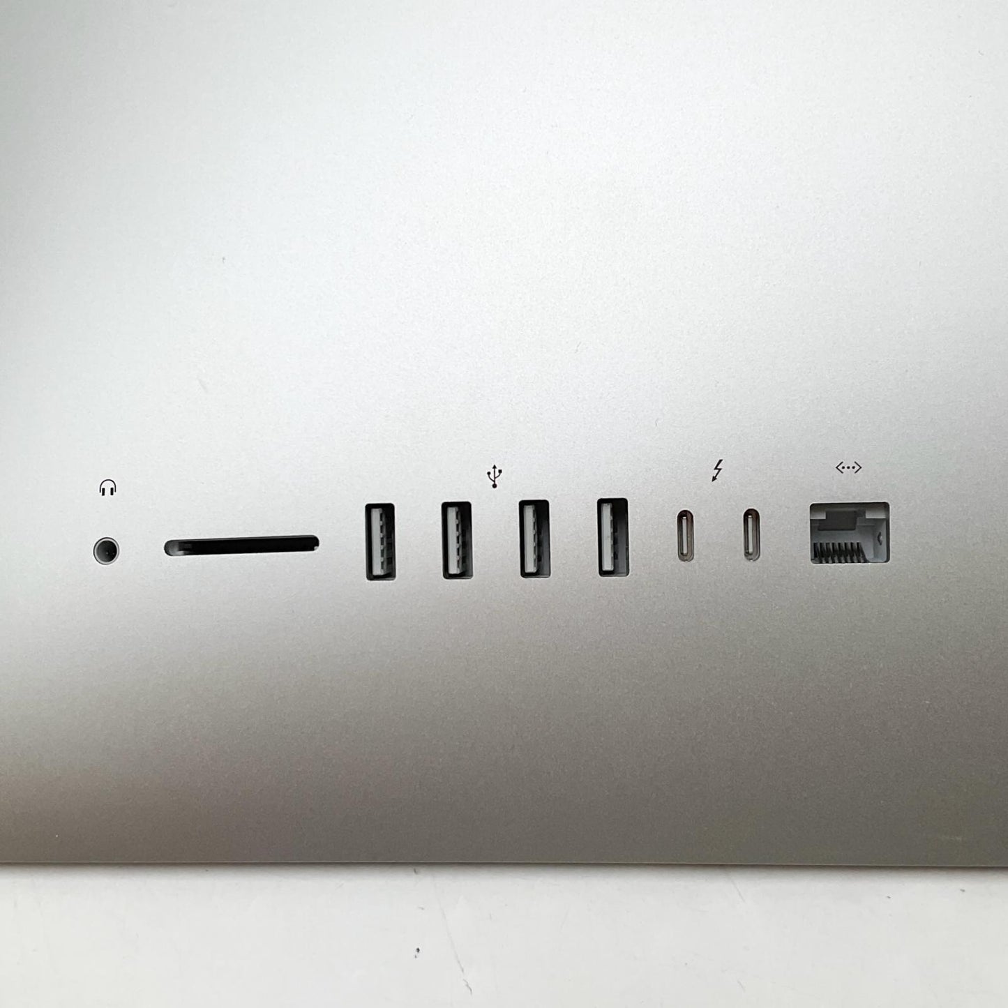 【全額返金保証】【最速発送】Apple iMac Retina 5K 27インチ 3.6 GHz 8コア Intel Core i9 40GB SSD 1TB シルバー 動作確認済