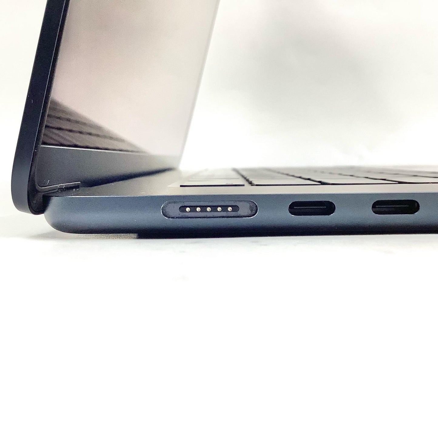 【全額返金保証】【最速発送】Apple MacBook Air 15.3インチ 2023 Apple M2 8GB SSD 256GB ミッドナイト 99% 動作確認済