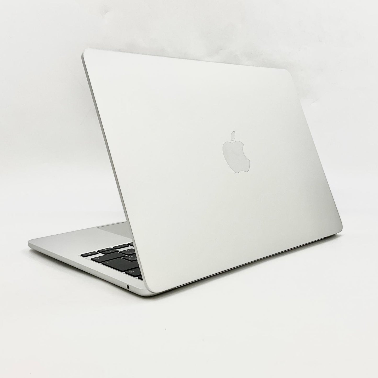 【全額返金保証】【最速発送】Apple MacBook Air 13.6インチ 2022 Apple M2 8GB SSD 512GB シルバー 100% 動作確認済