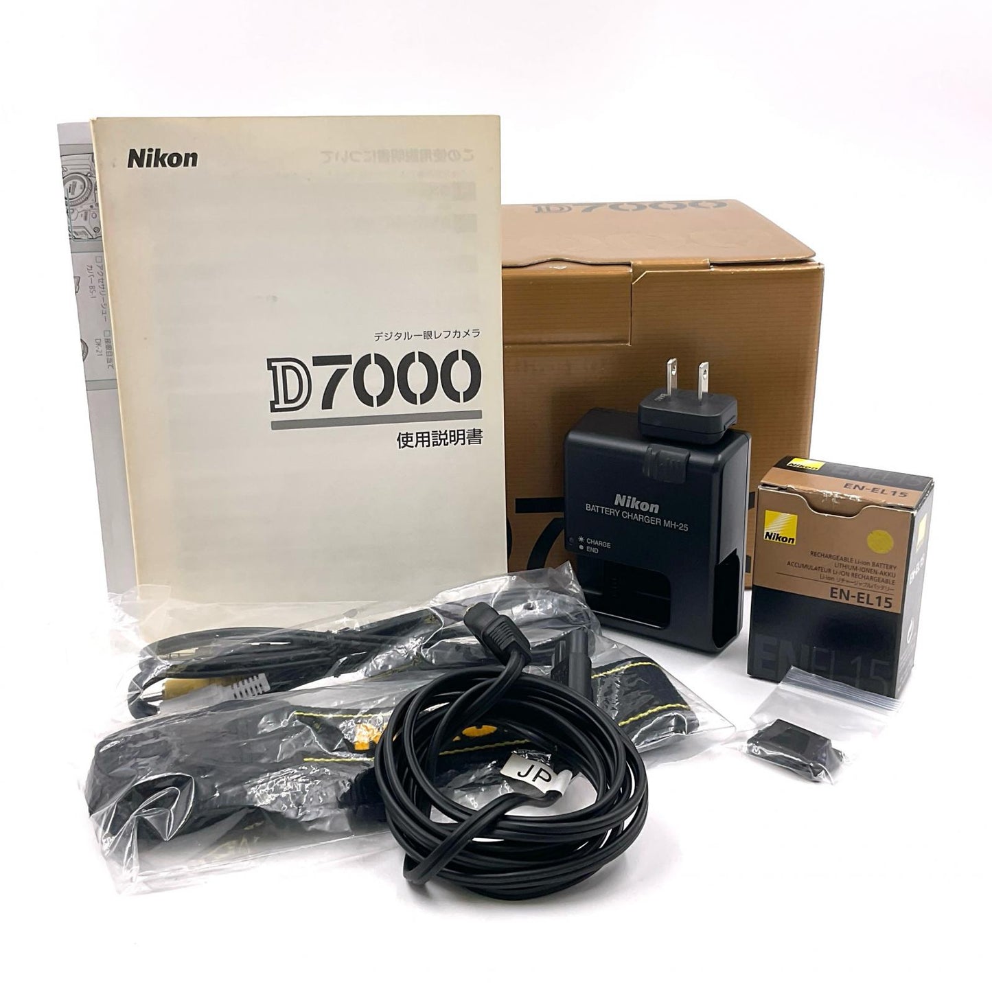【全額返金保証】【最速発送】Nikon デジタル一眼 D7000 ボディ ブラック 動作確認済