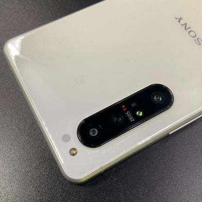 【全額返金保証】【最速発送】Sony Xperia 1 II 128GB White docomo SO51Aa 白ロム 動作確認済
