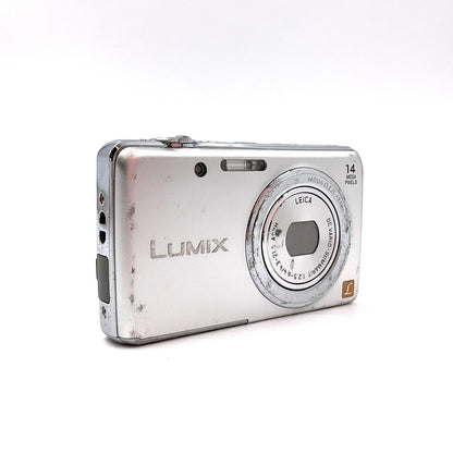 【全額返金保証】【最速発送】Panasonic コンパクトデジタルカメラ LUMIX DMC-FH6 動作確認済