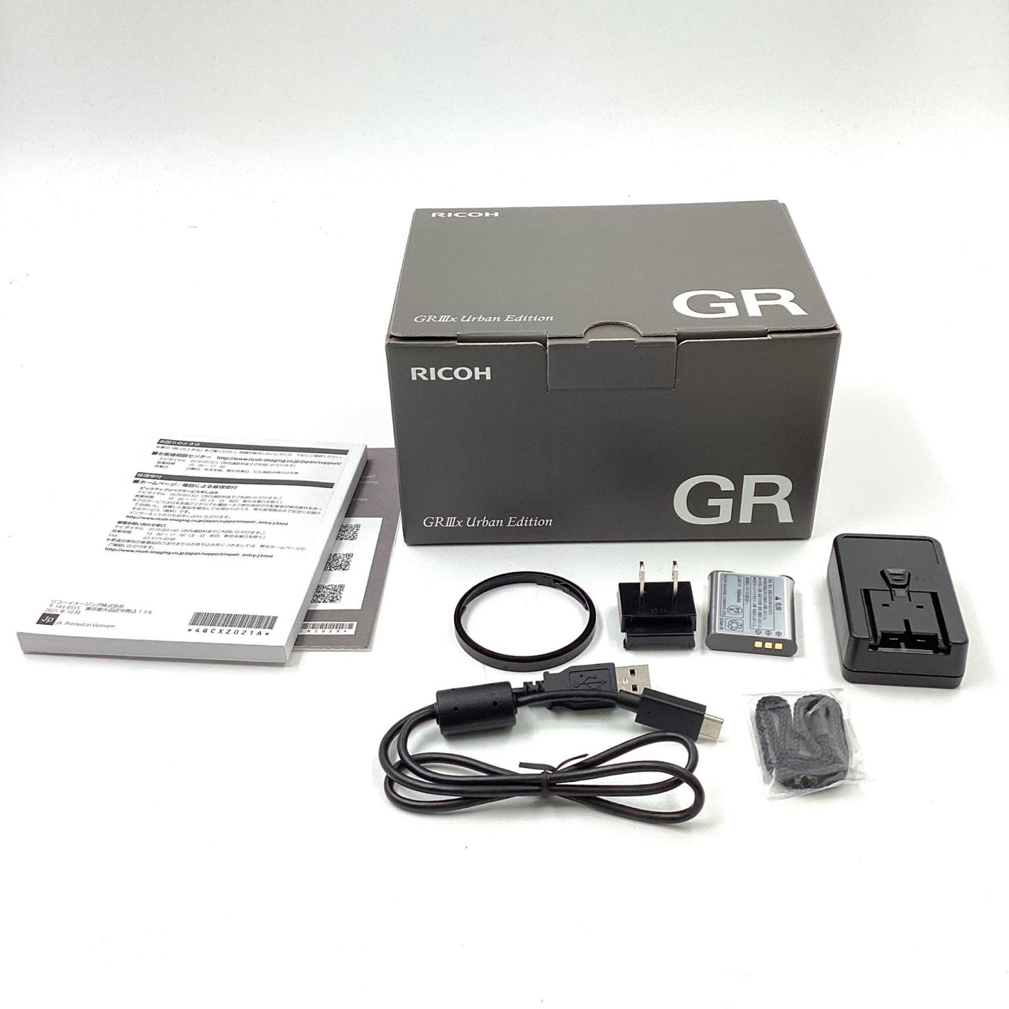 【全額返金保証】【最速発送】RICOH コンパクトデジタルカメラ RICOH GR IIIx Urban Edition 超美品 動作確認済