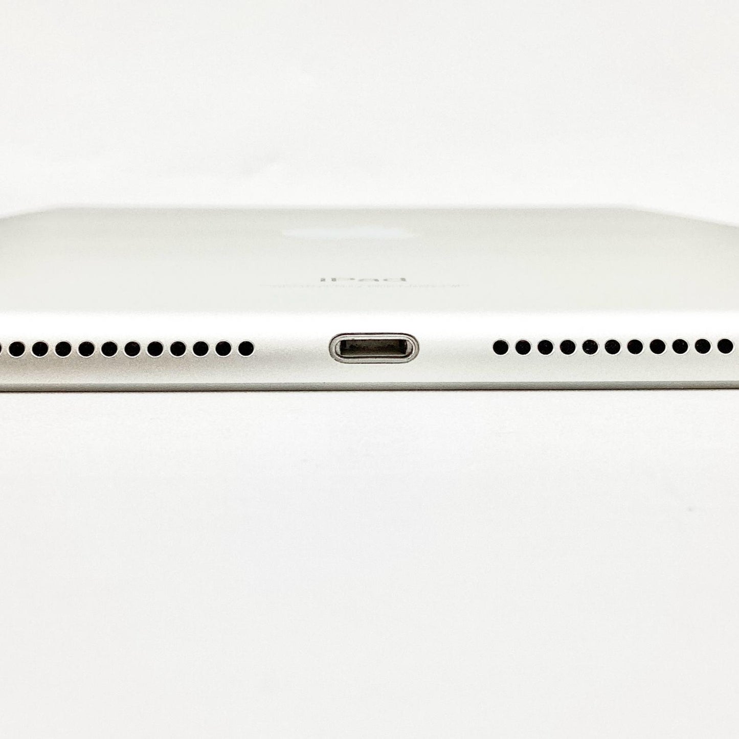 【全額返金保証】【最速発送】Apple iPad iPad 10.2インチ 第9世代 64GB シルバー Wi-Fi 動作確認済