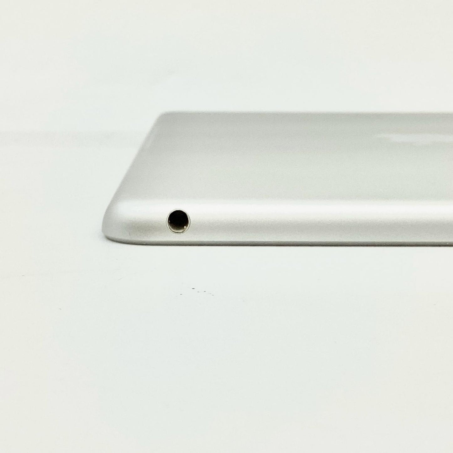【全額返金保証】【最速発送】Apple iPad iPad 10.2インチ 第9世代 64GB シルバー Wi-Fi 動作確認済
