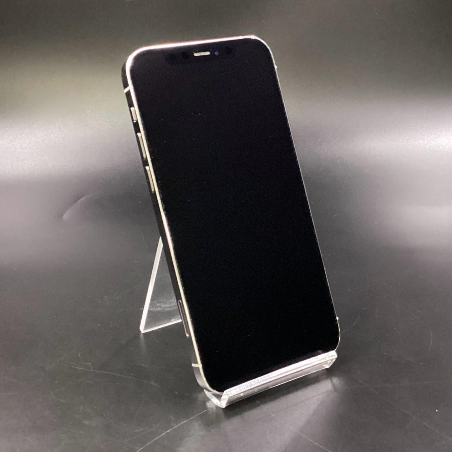 【全額返金保証】【最速発送】Apple iPhone iPhone 12 Pro 128GB シルバー docomo 白ロム 動作確認済 80%
