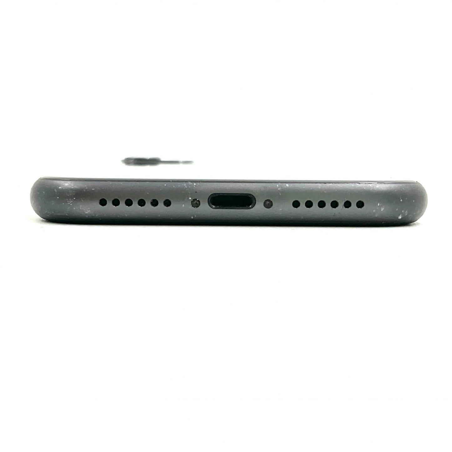 【全額返金保証】【最速発送】Apple iPhone iPhone 11 64GB ブラック docomo 白ロム 動作確認済 87%