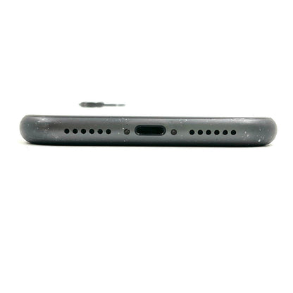 【全額返金保証】【最速発送】Apple iPhone iPhone 11 64GB ブラック docomo 白ロム 動作確認済 87%