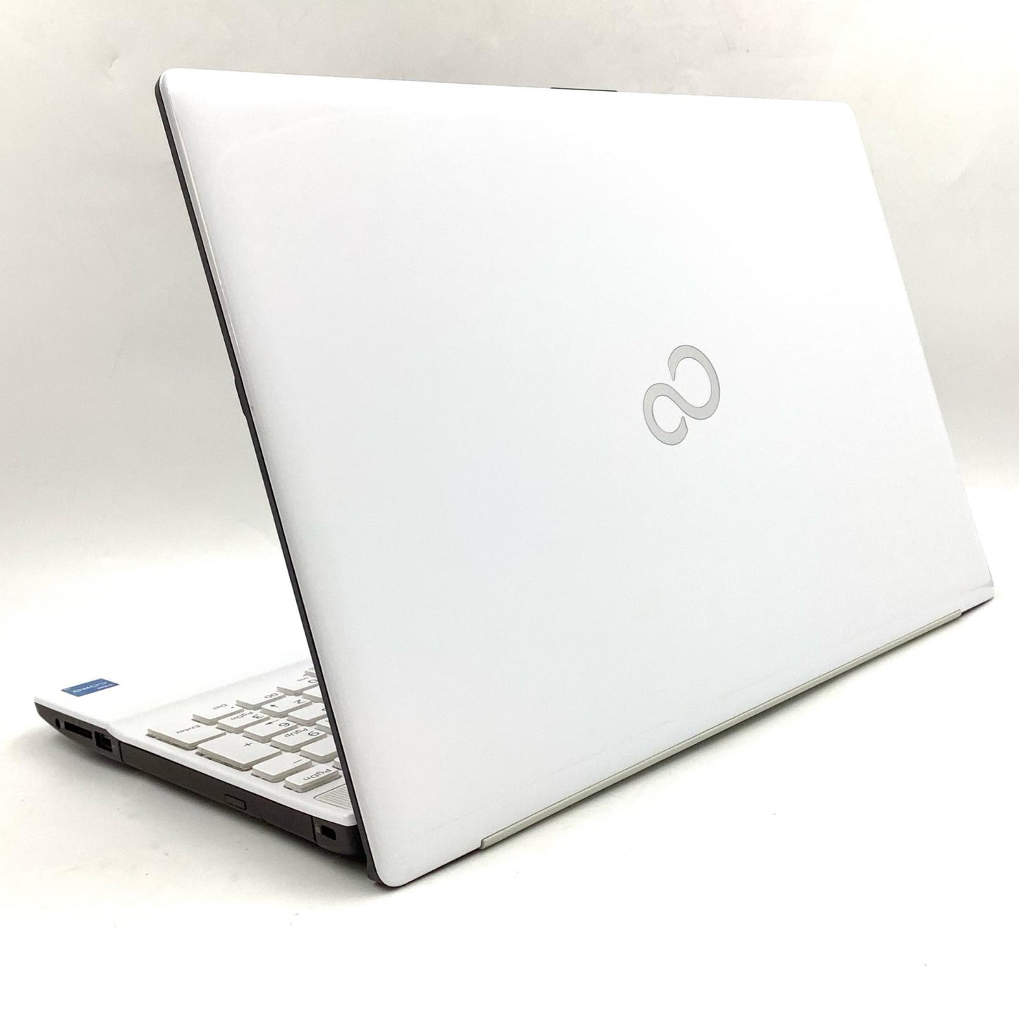 【全額返金保証】【最速発送】FUJITSU LIFEBOOK AH Series FMVA43H2W 11th Gen Intel(R) Core(TM) i3-1115G4 @ 3.00GHz 8GB M.2 SSD 256GB 85% 動作確認済