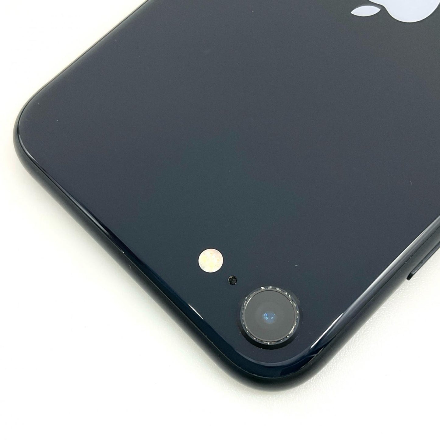 【全額返金保証】【最速発送】Apple iPhone iPhone SE（第3世代） 64GB ミッドナイト au 白ロム 動作確認済 99%