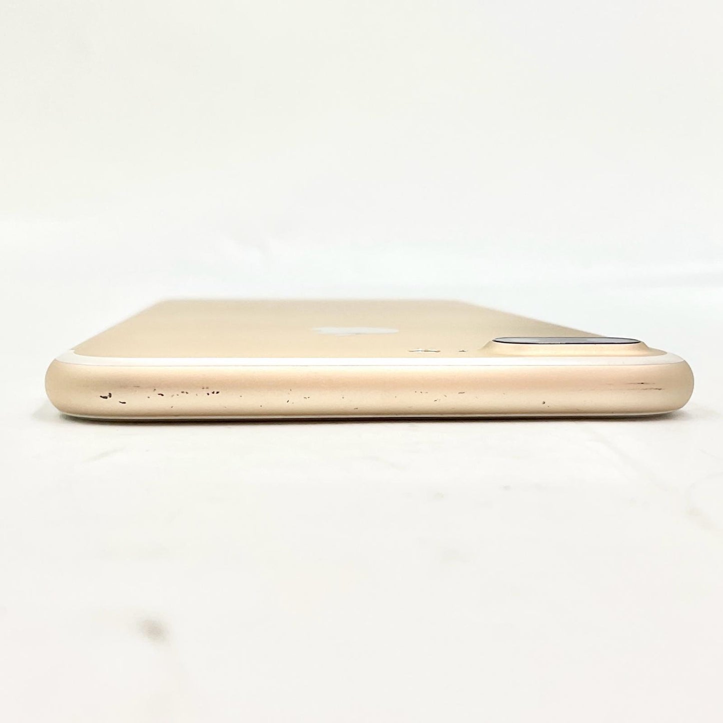【全額返金保証】【最速発送】Apple iPhone iPhone 7 Plus 128GB ゴールド docomo 白ロム 動作確認済 80%